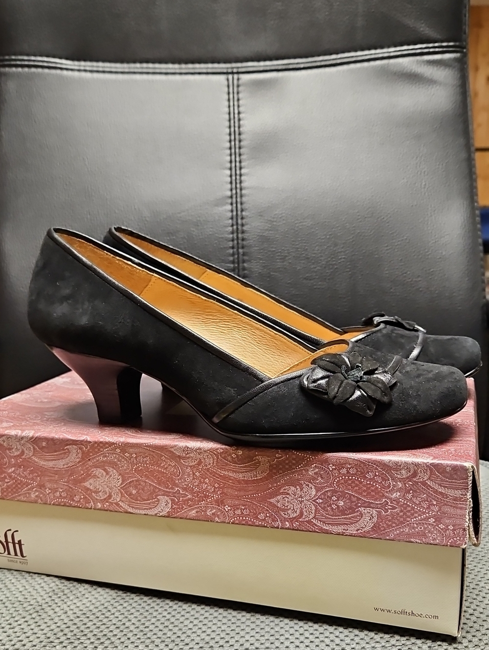 Sofft Black Suede Heels Size 9.5